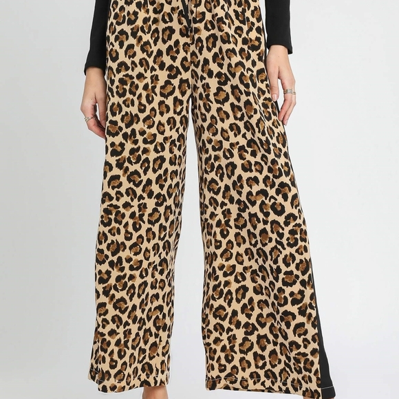 Umgee Leopard Print Wide-Leg Drawstring Pants - Picture 4 of 5
